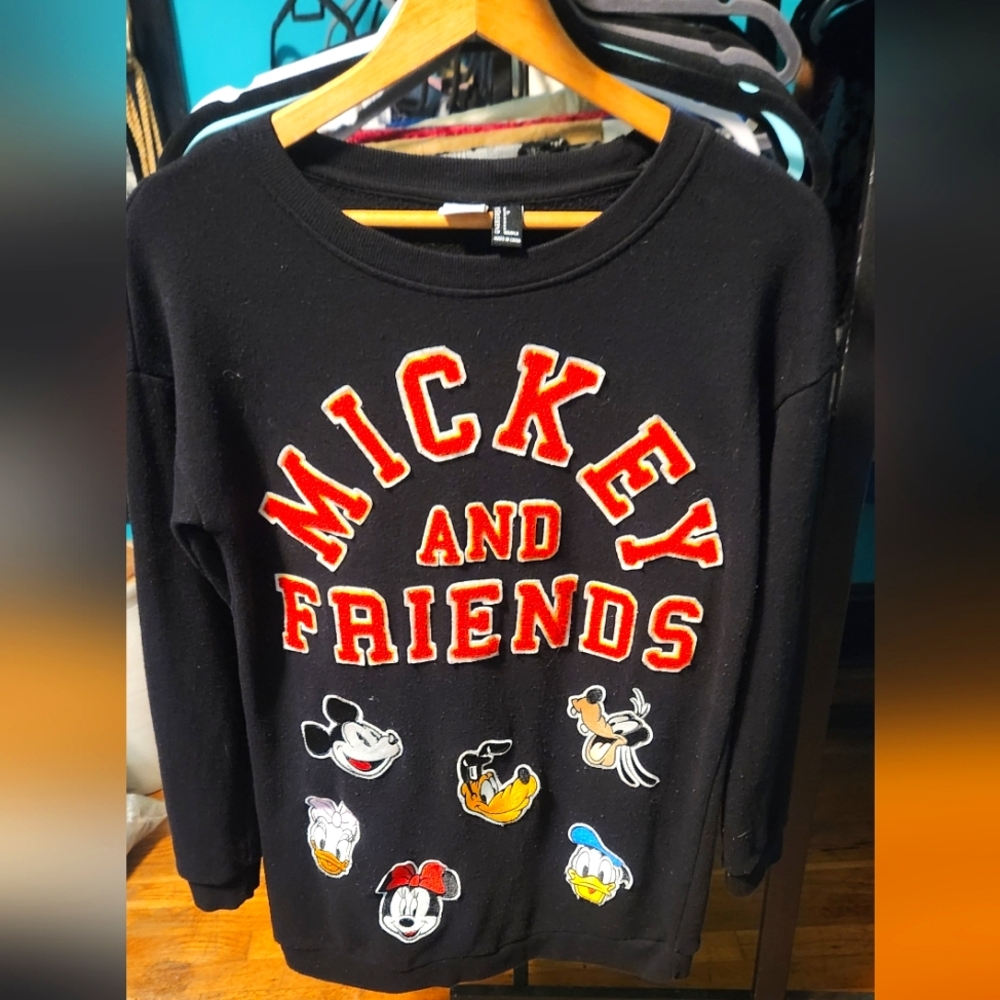 Mickey And Friends Chenille Patch Sweatshirt Men's Size Small